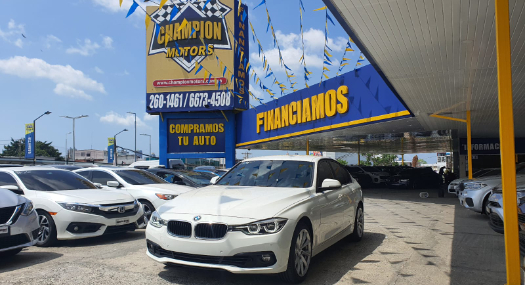 Relacionado: BMW 320i 2018 Automático color Blanco