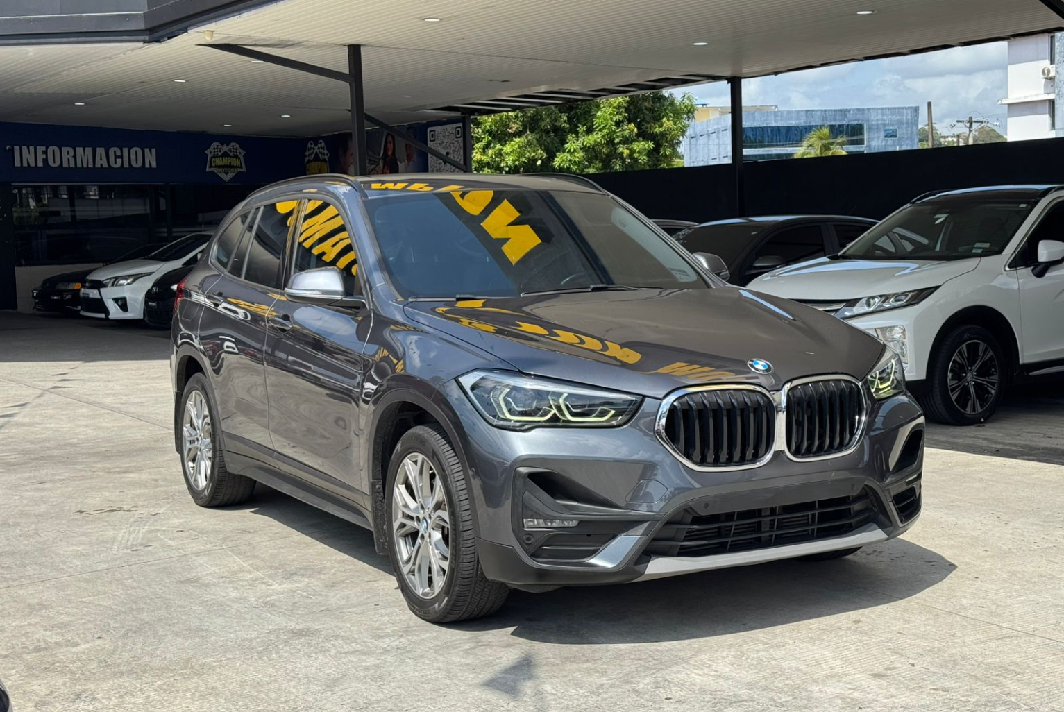 BMW X1 2022 Automático color Gris, Imagen #3