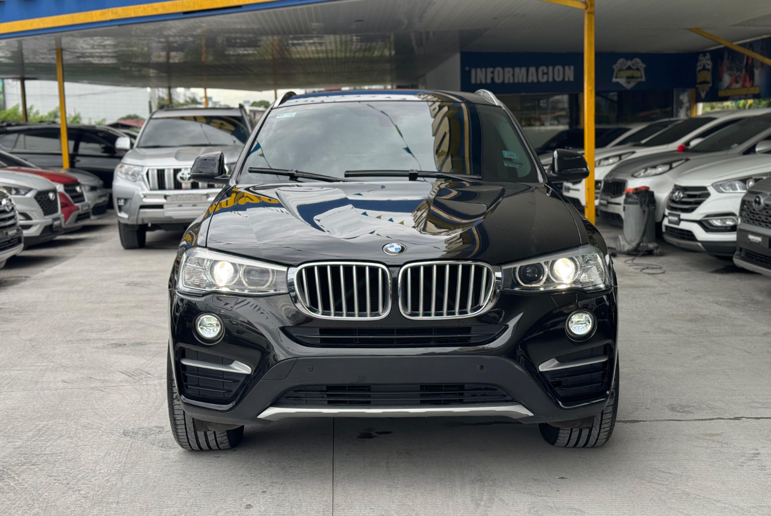 BMW X4 2017 Automático color Negro, Imagen #2