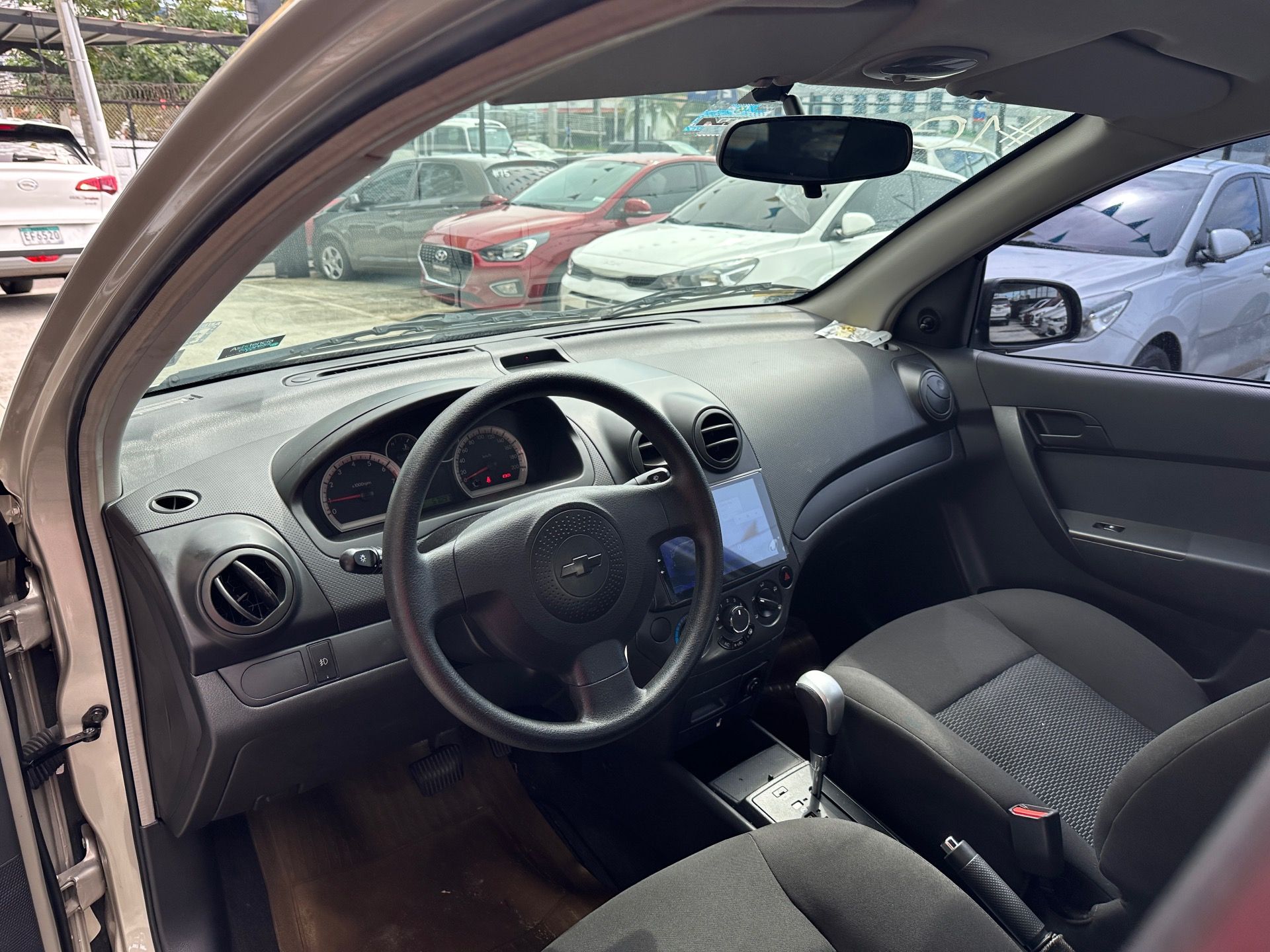 Chevrolet Aveo 2016, Foto 8