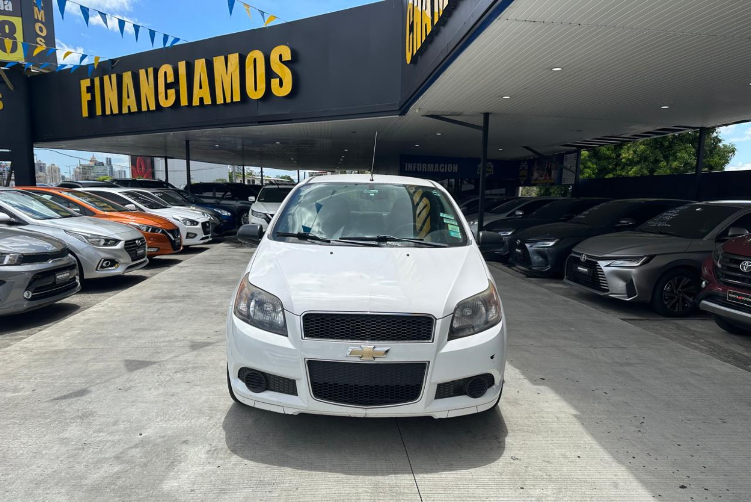 Chevrolet Aveo 2017 Automático color Blanco, Imagen #2