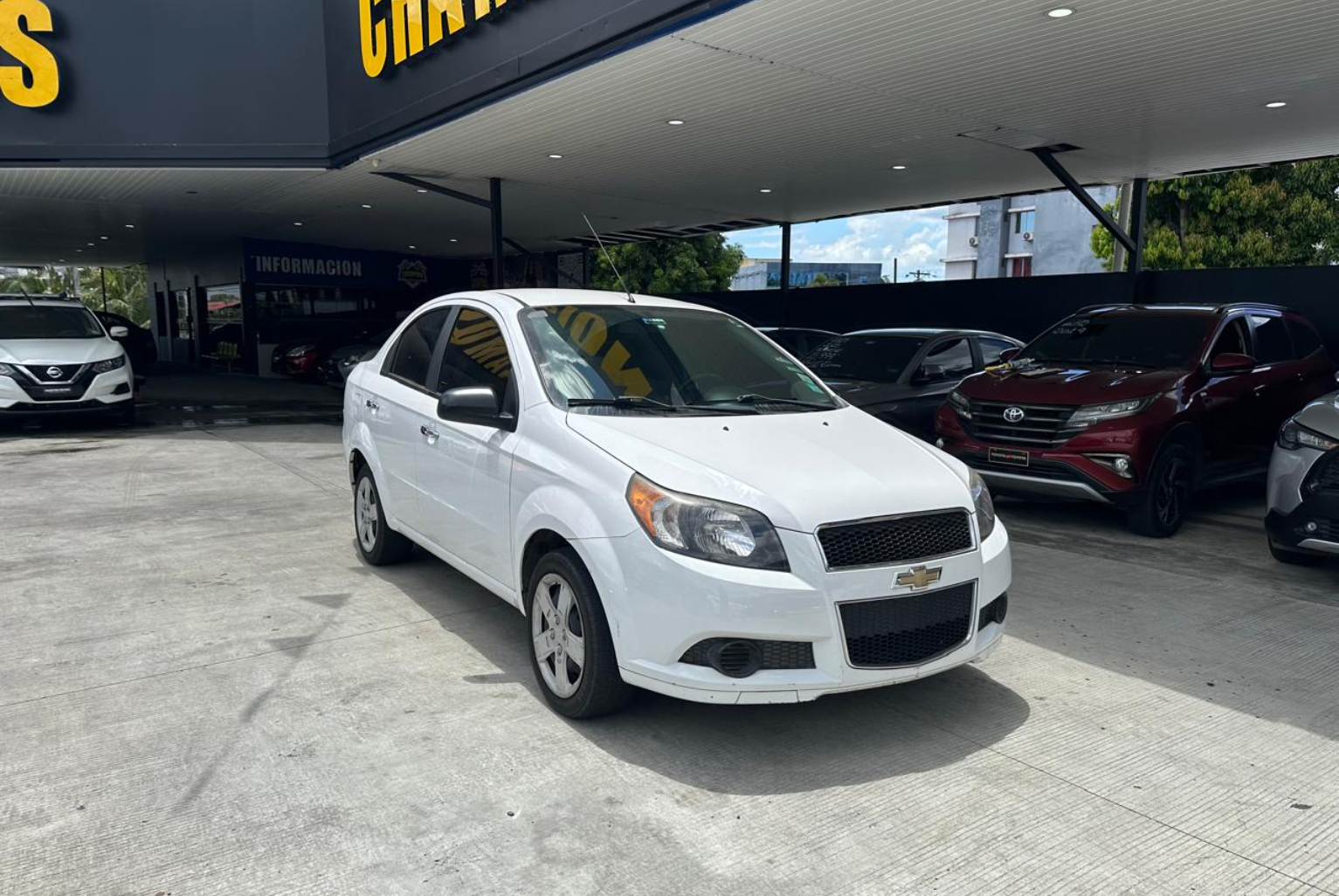 Chevrolet Aveo 2017 Automático color Blanco, Imagen #3