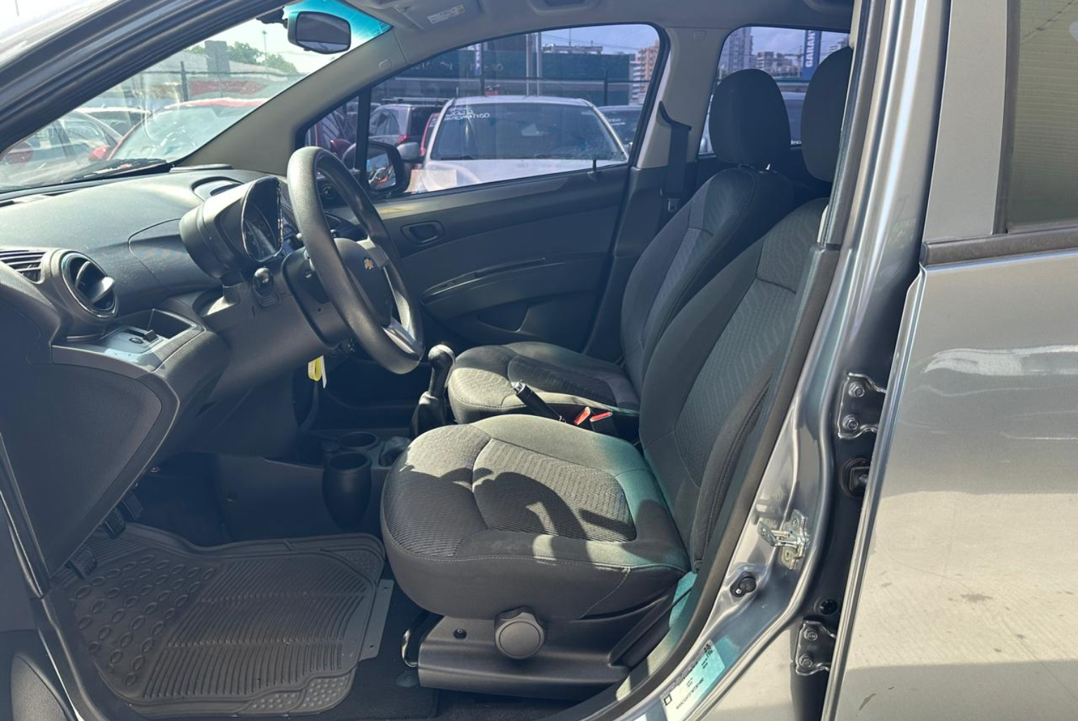 Chevrolet Beat 2021 Manual color Gris, Imagen #7