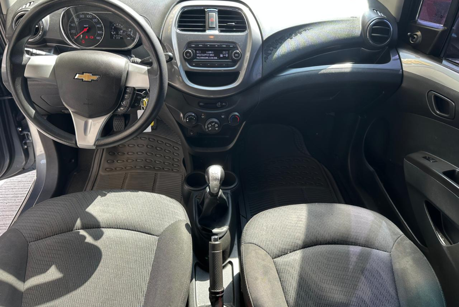 Chevrolet Beat 2021 Manual color Gris, Imagen #10