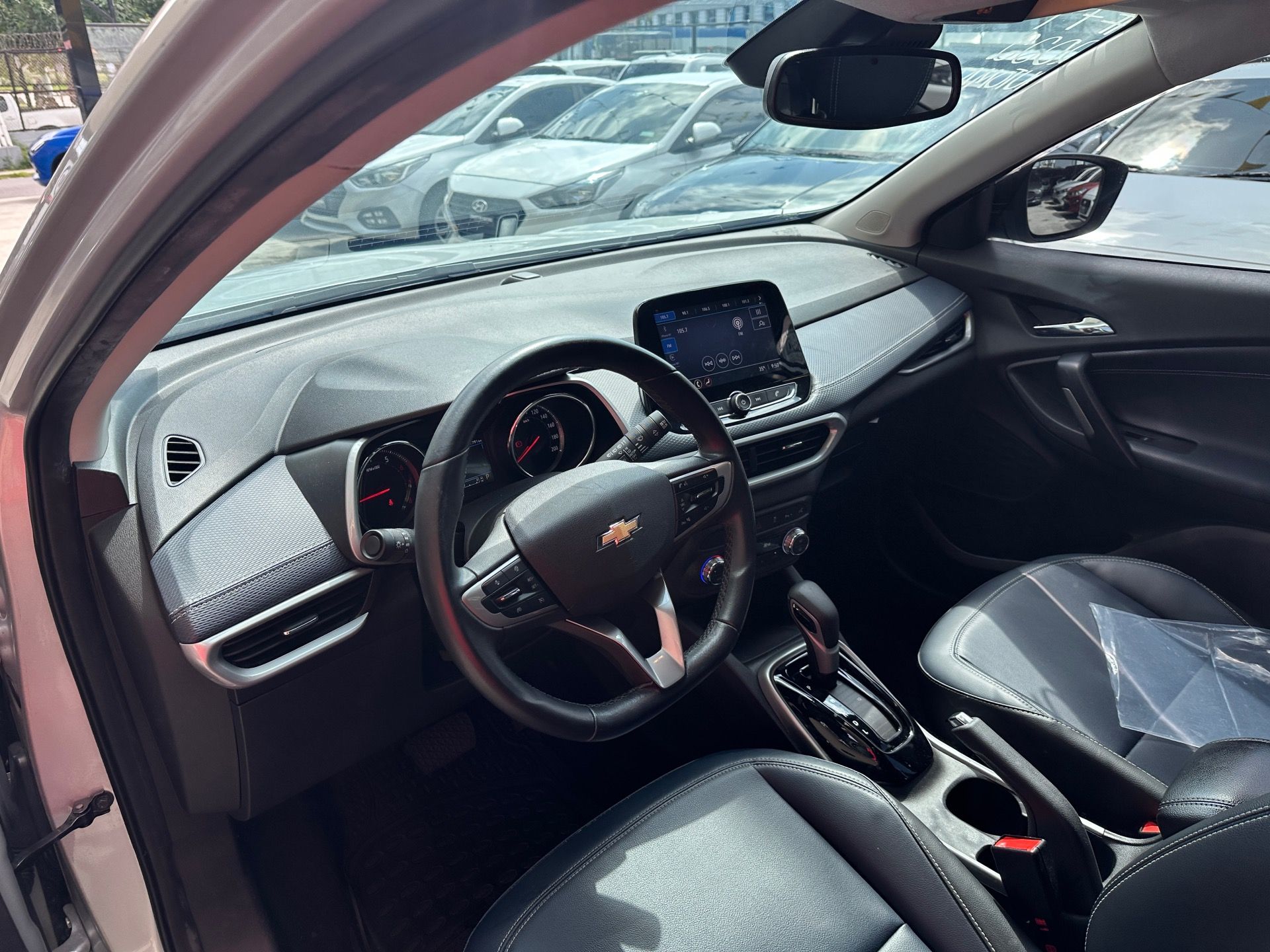 Chevrolet Tracker 2022, Foto 11