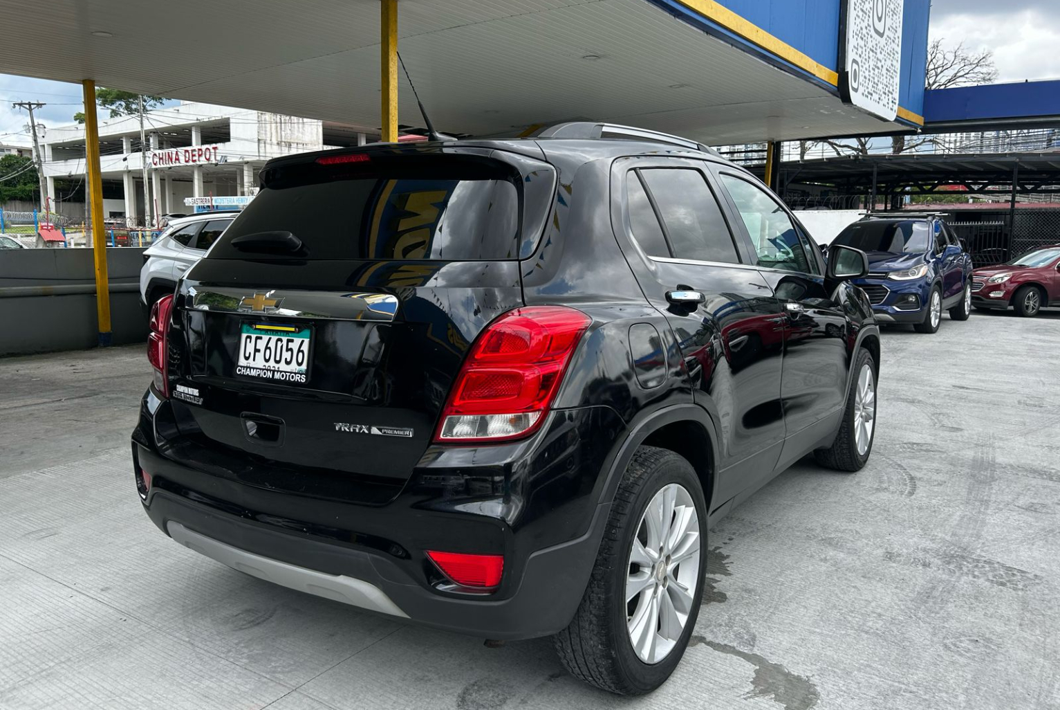 Chevrolet Trax 2017 Automático color Negro, Imagen #4