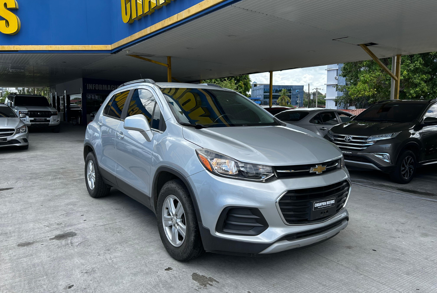 Chevrolet Trax 2020 Automático color Plateado, Imagen #3
