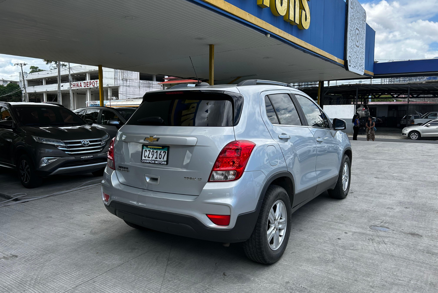 Chevrolet Trax 2020 Automático color Plateado, Imagen #4