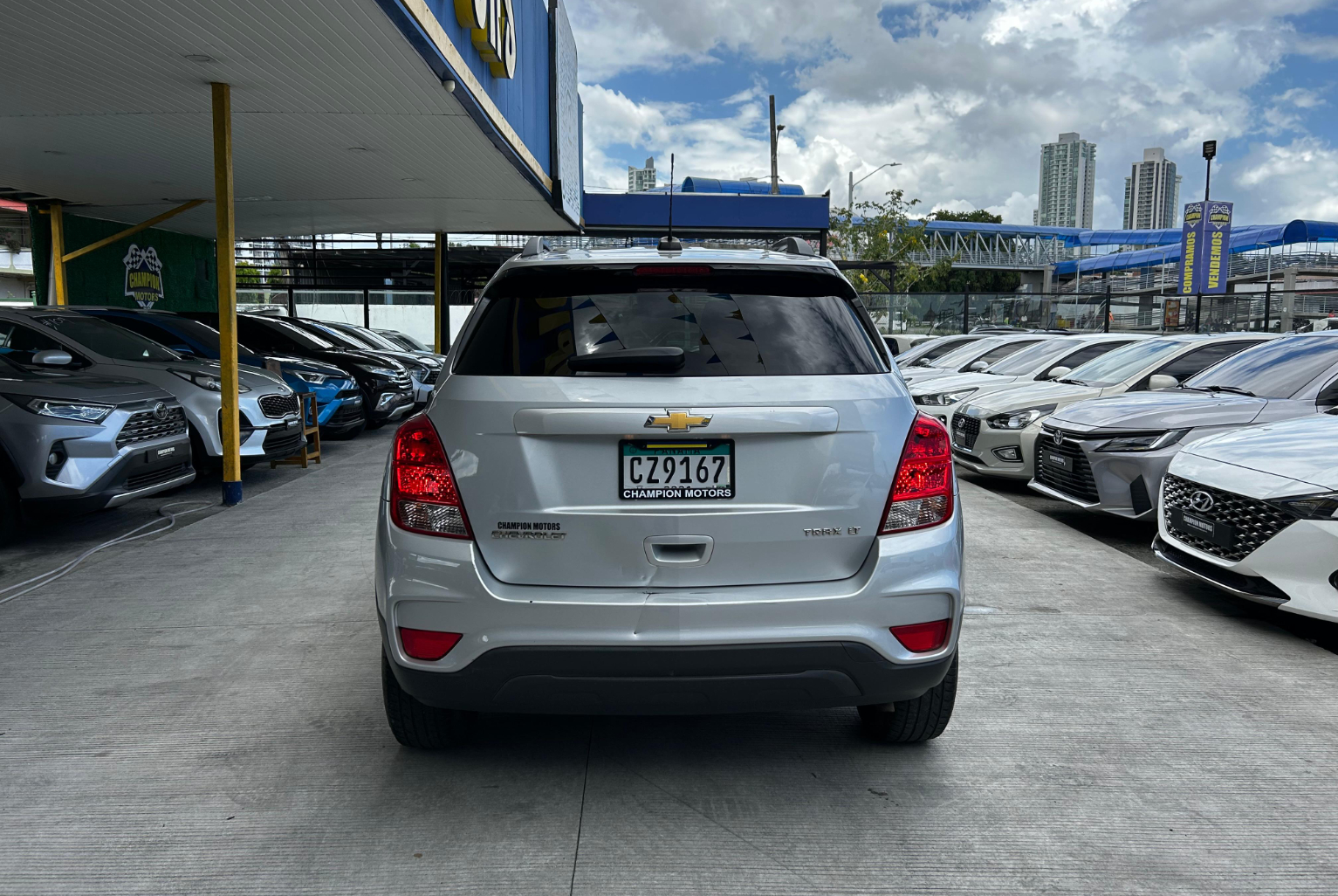 Chevrolet Trax 2020 Automático color Plateado, Imagen #5