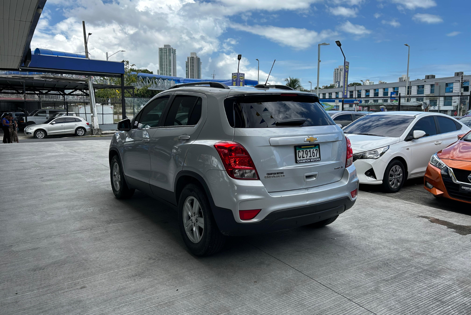 Chevrolet Trax 2020 Automático color Plateado, Imagen #6