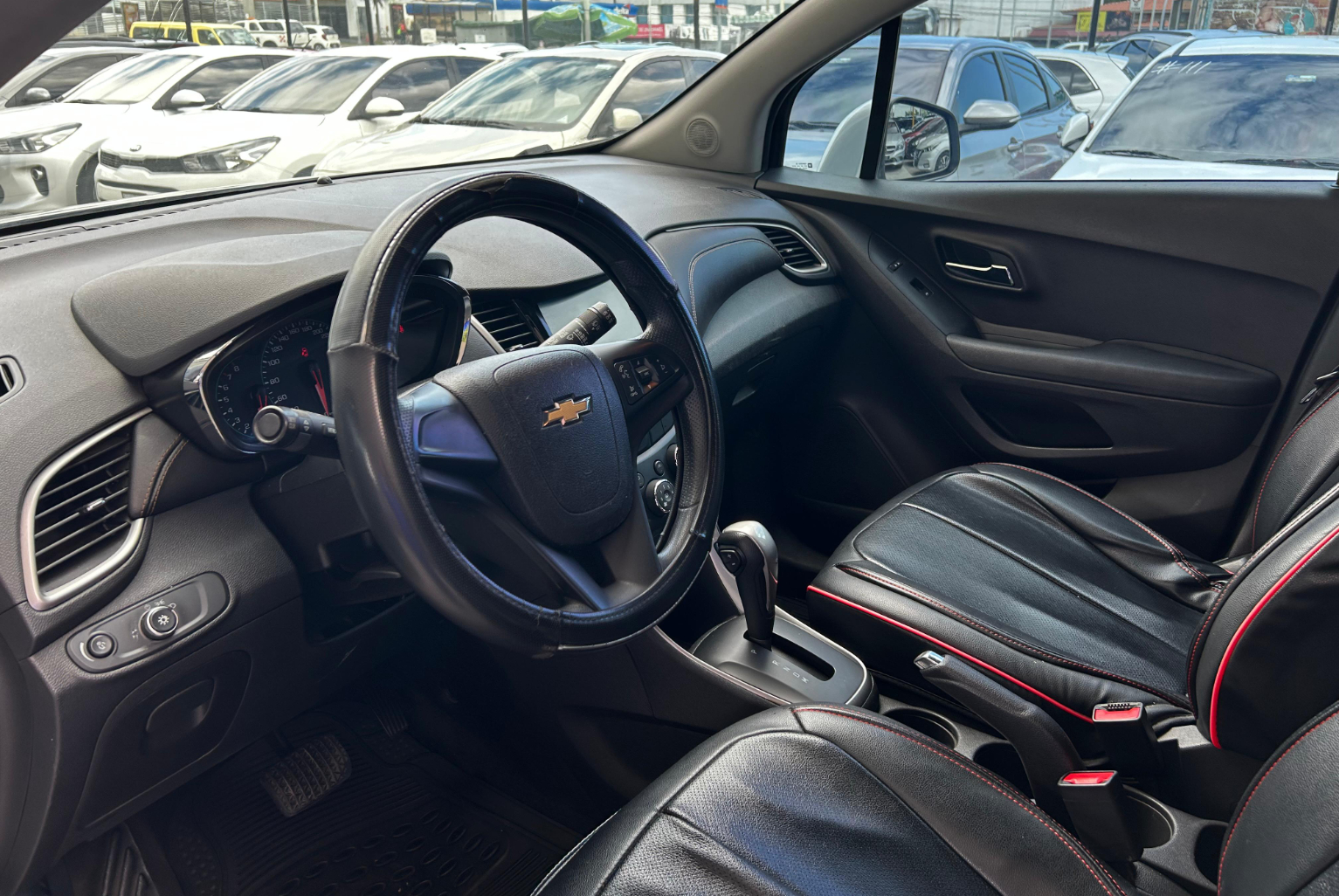 Chevrolet Trax 2020 Automático color Plateado, Imagen #7