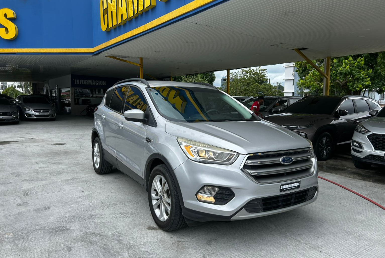 Ford Escape 2017 Automático color Plateado, Imagen #3