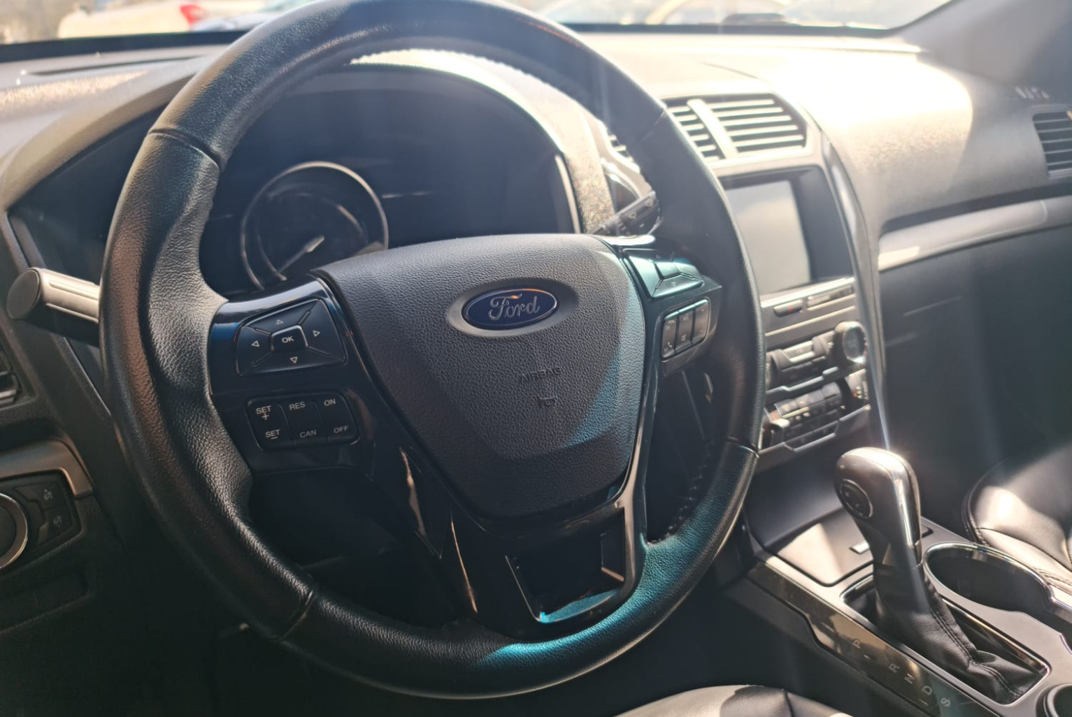 Ford Explorer 2019 Automático color Gris, Imagen #7