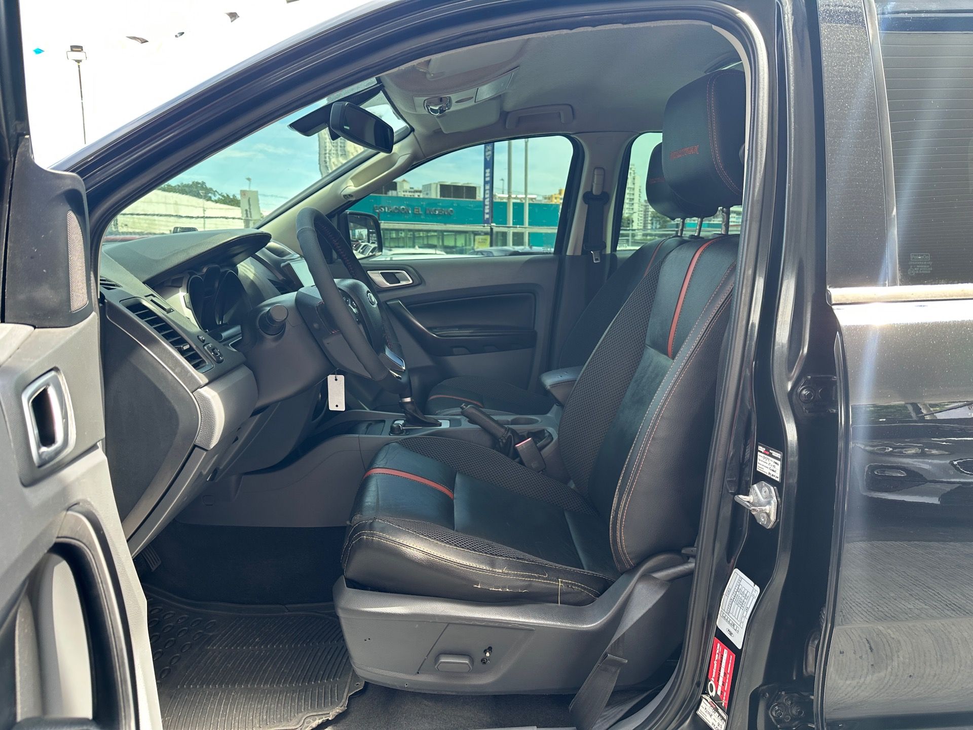 Ford Ranger 2015, Foto 10