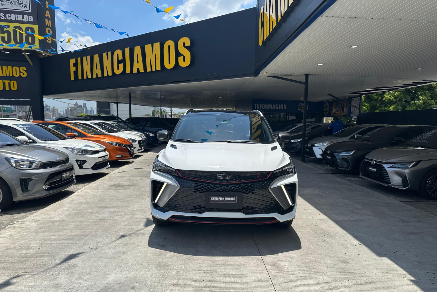 Geely Coolray 2025 Automático color Blanco, Imagen #2