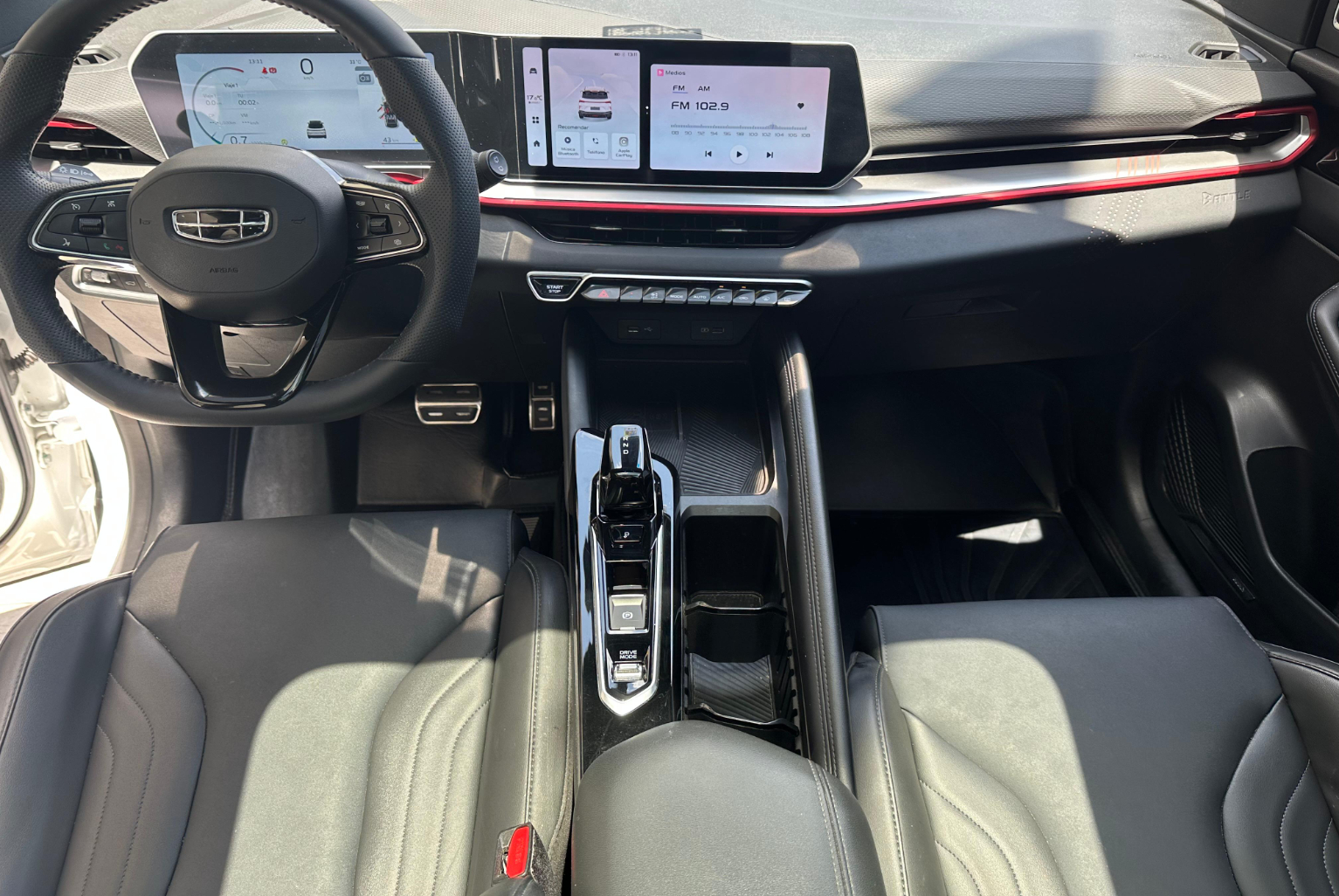 Geely Coolray 2025 Automático color Blanco, Imagen #9