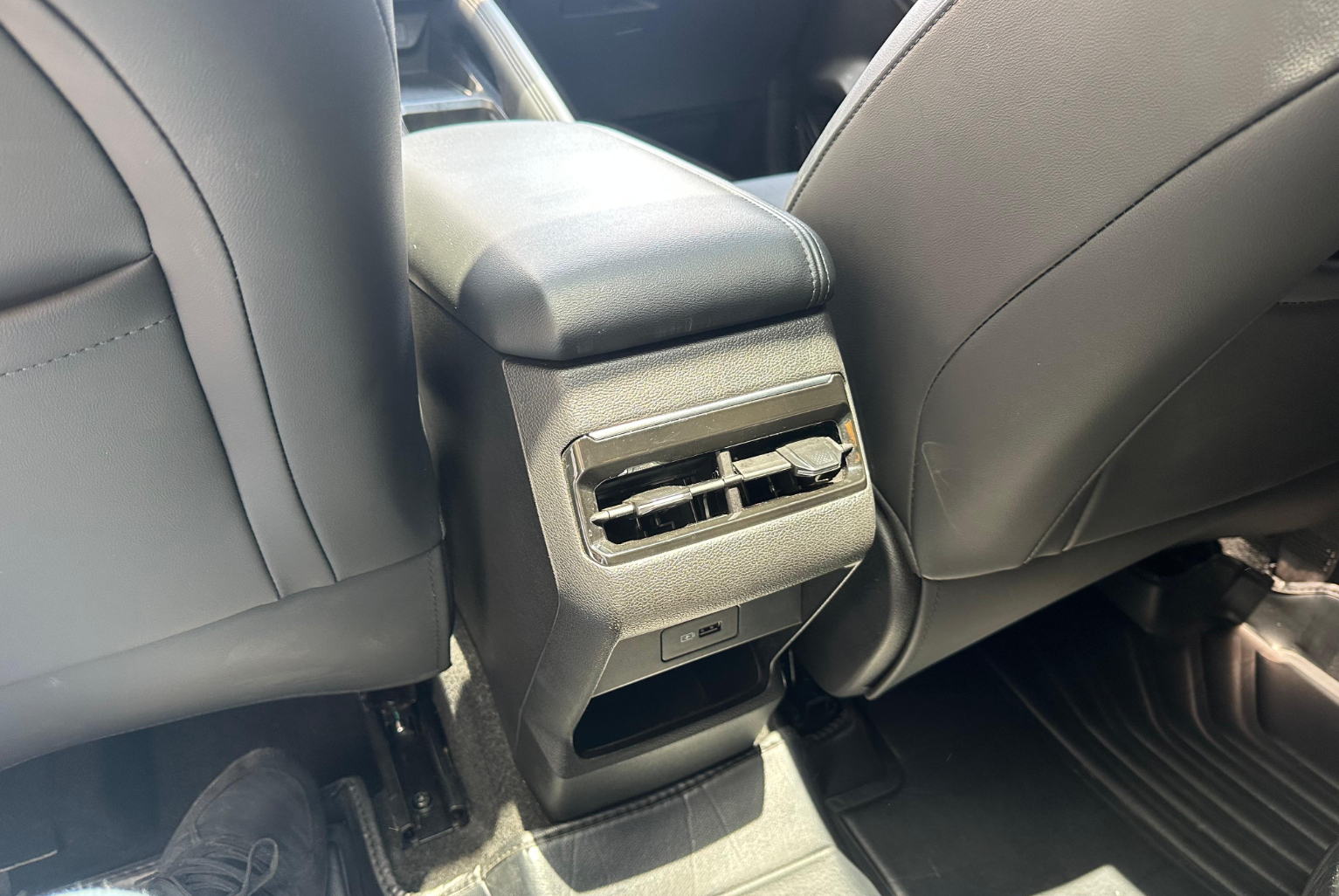 Geely Coolray 2025 Automático color Blanco, Imagen #11