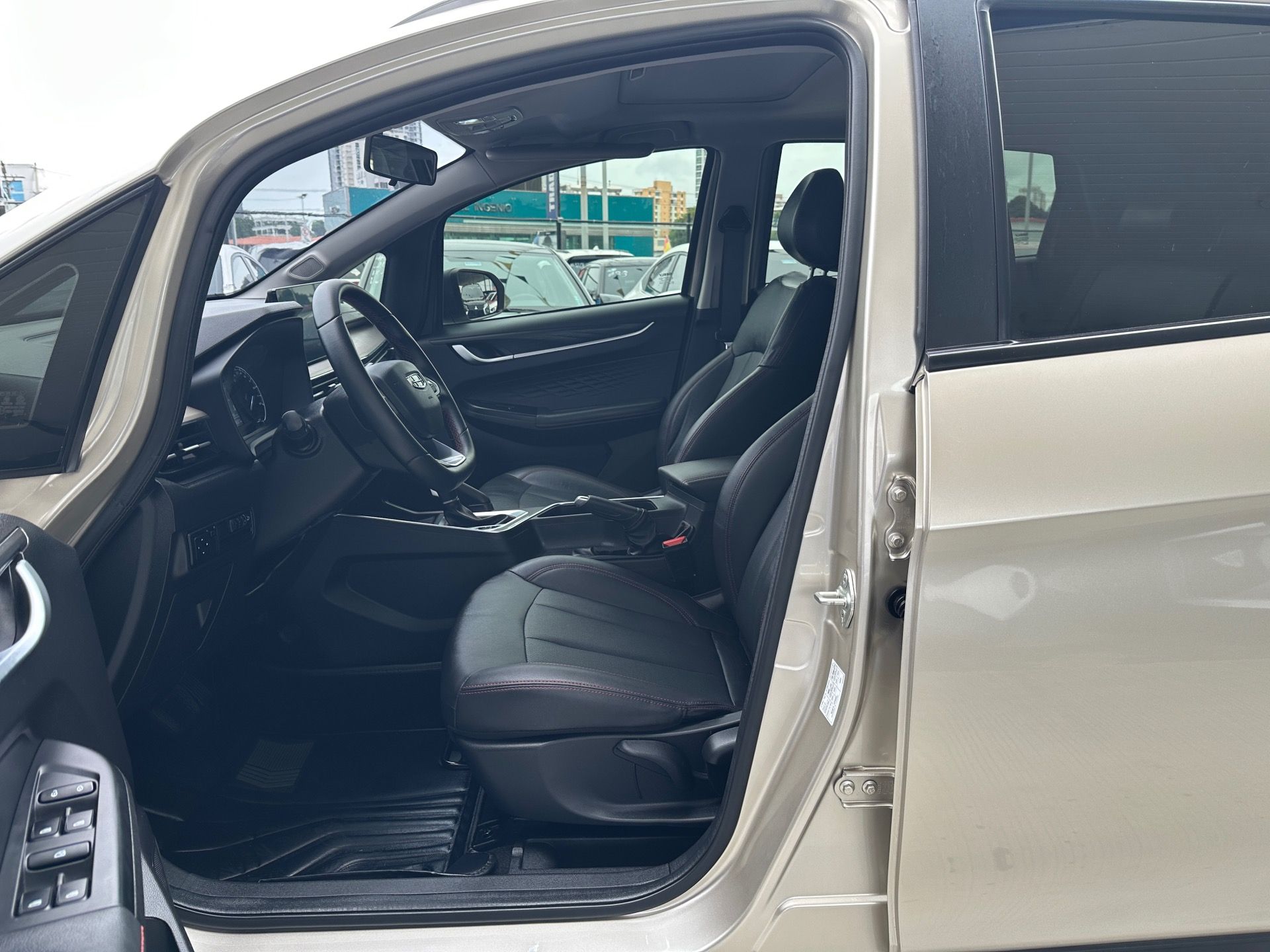 Geely Gx3 Pro 2025, Foto 2