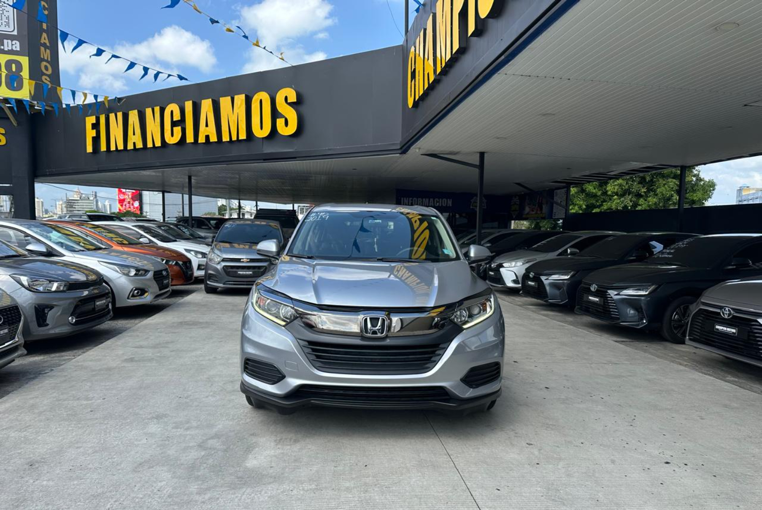 Honda HR-V 2019 Automático color Plateado, Imagen #2