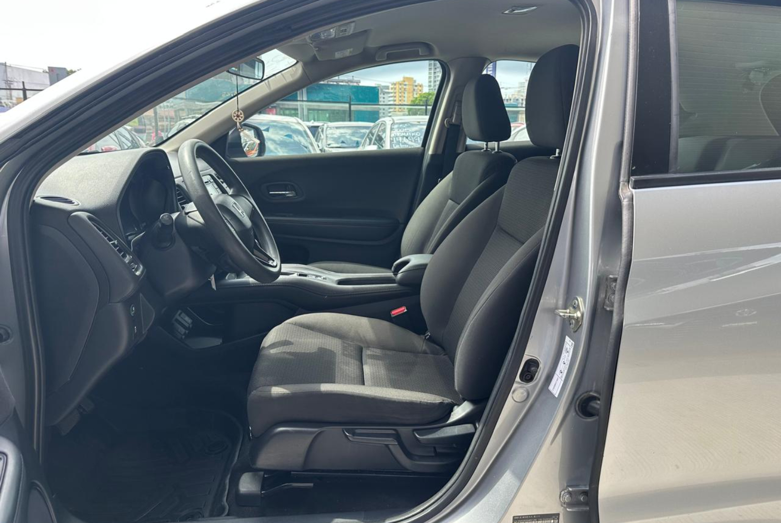 Honda HR-V 2019 Automático color Plateado, Imagen #7