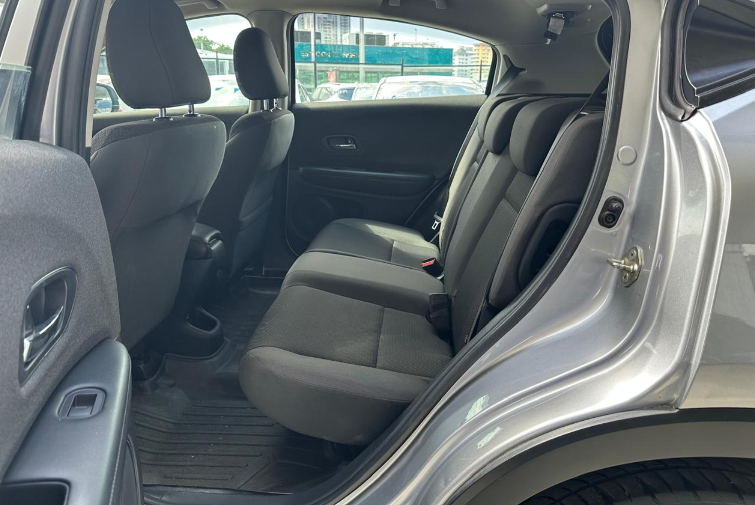 Honda HR-V 2019 Automático color Plateado, Imagen #9