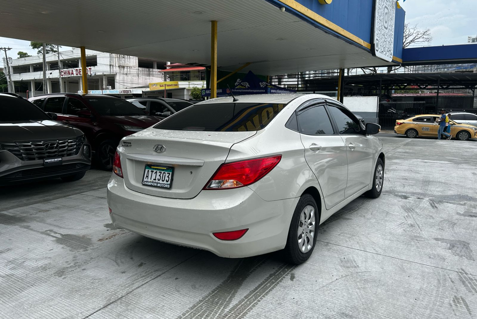 Hyundai Accent 2016 Automático color Beige, Imagen #4