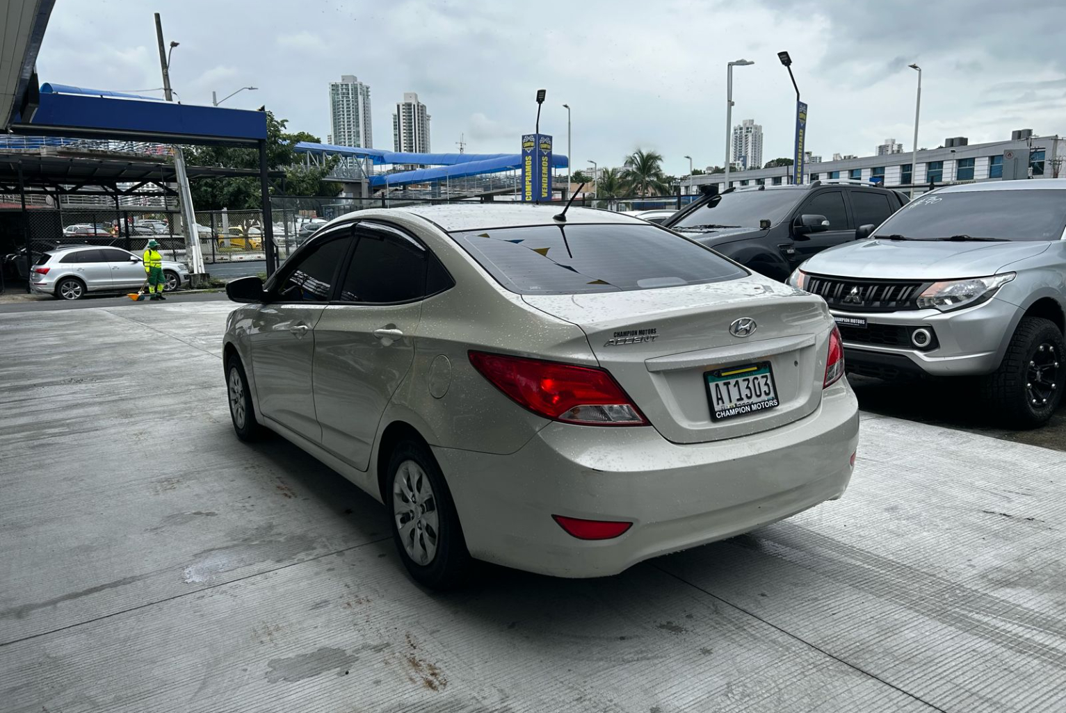 Hyundai Accent 2016 Automático color Beige, Imagen #6