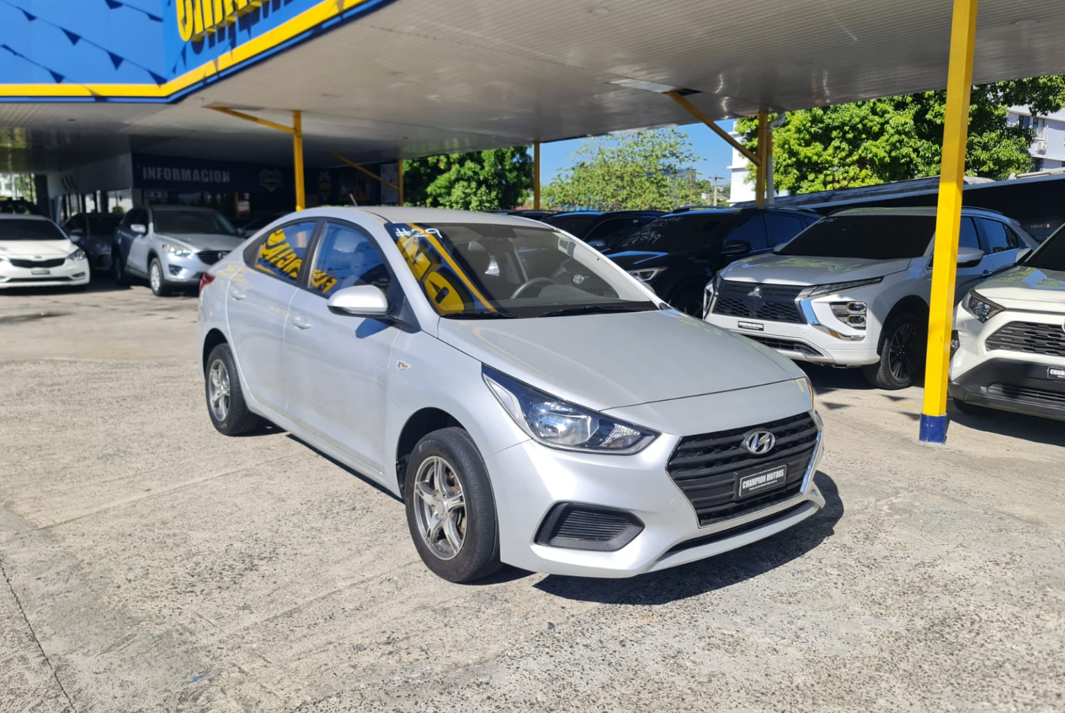 Hyundai Accent 2018 Automático color Plateado, Imagen #3