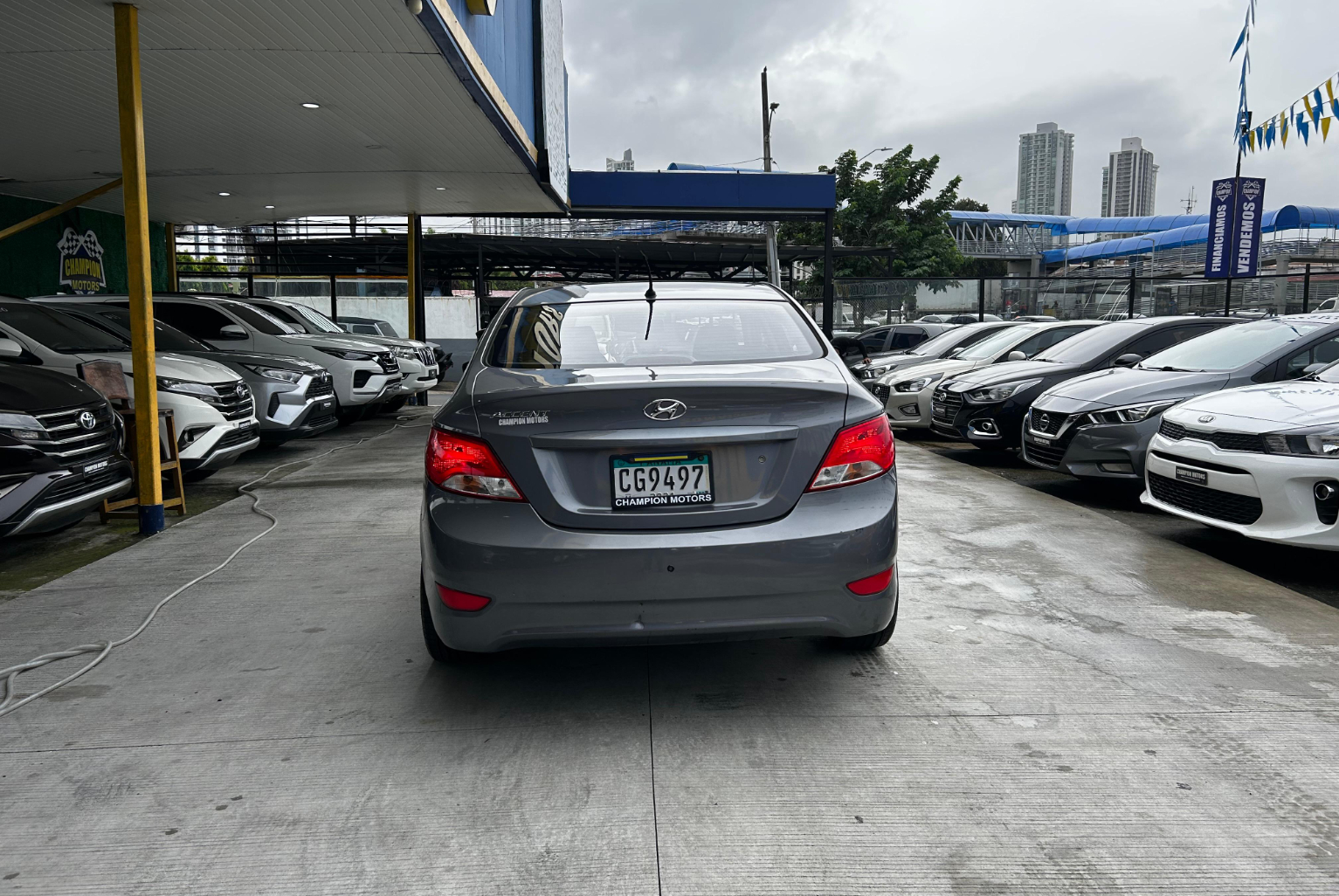 Hyundai Accent 2018 Automático color Plateado, Imagen #5