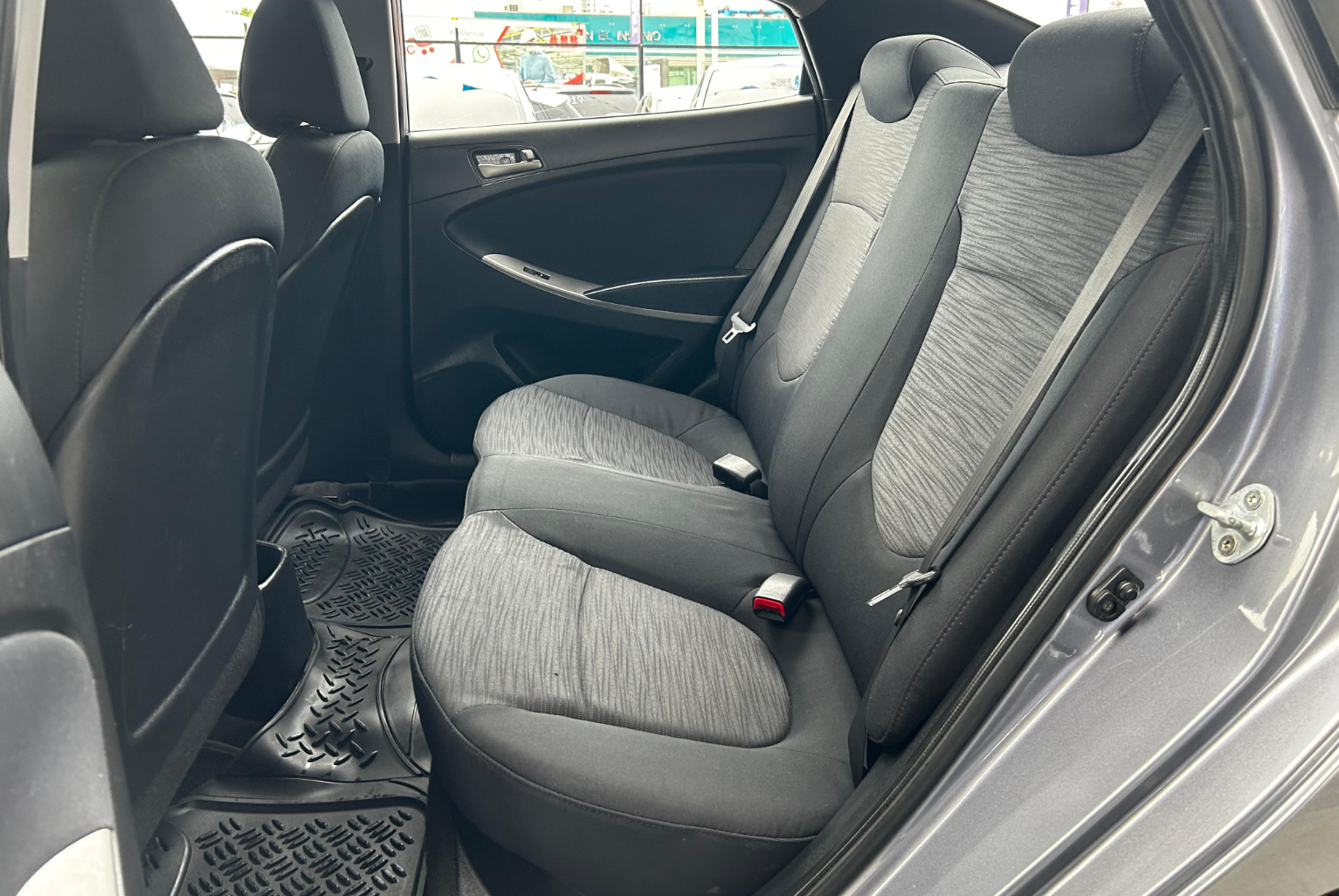 Hyundai Accent 2018 Automático color Plateado, Imagen #10