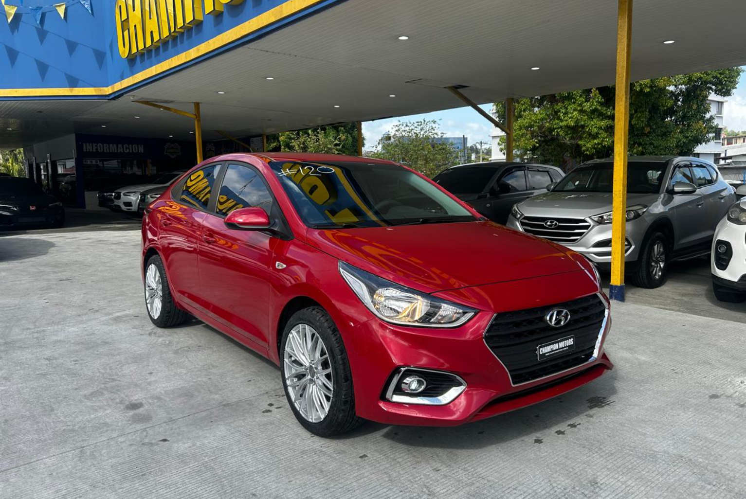 Hyundai Accent 2019 Automático color Rojo, Imagen #3