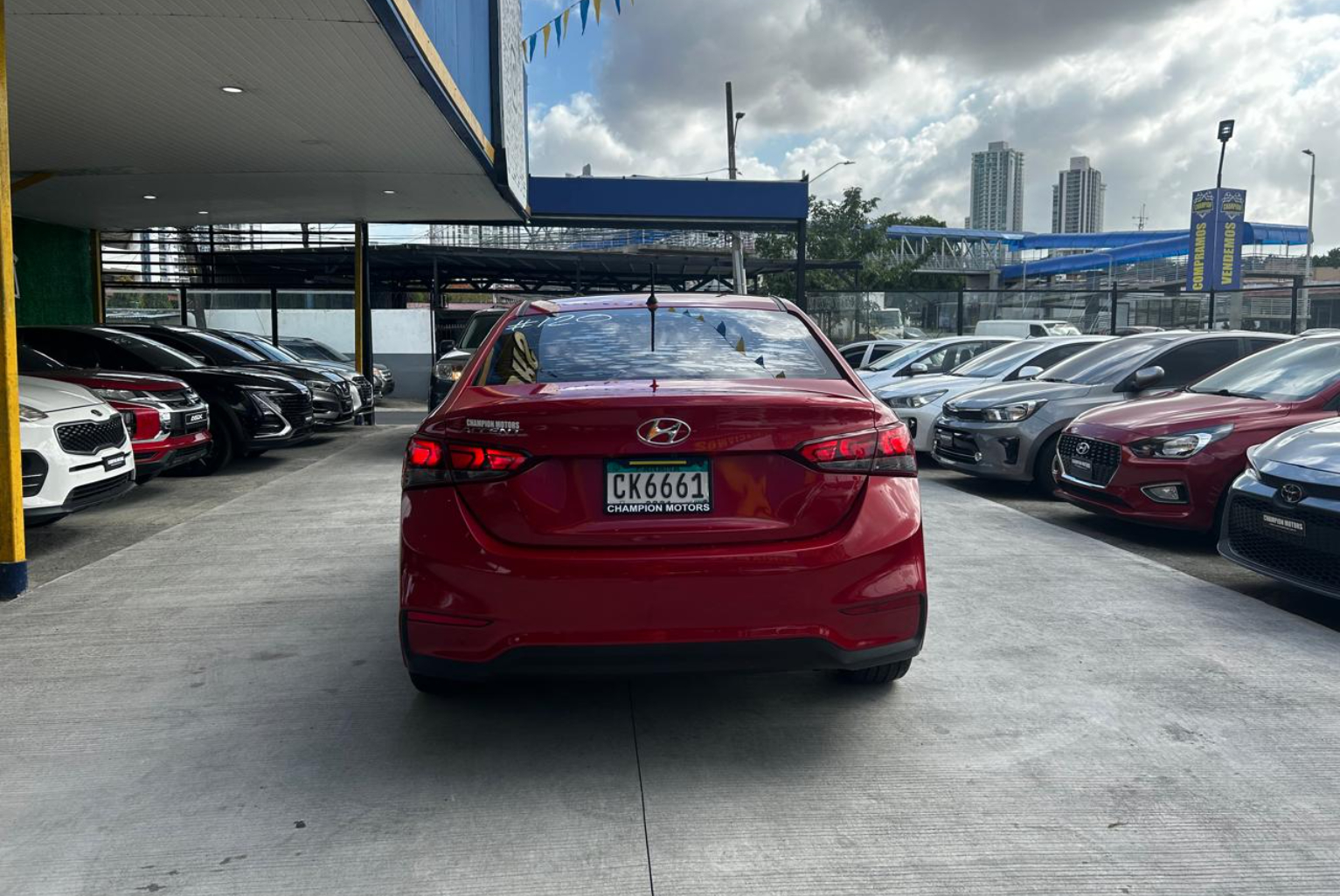 Hyundai Accent 2019 Automático color Rojo, Imagen #5