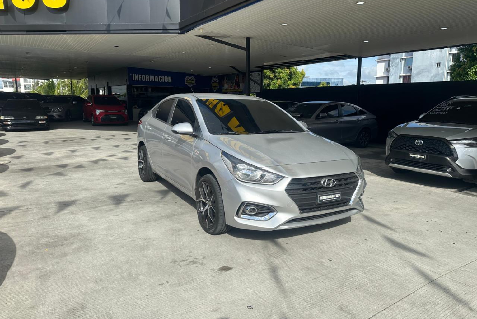Hyundai Accent 2019 Automático color Plateado, Imagen #3