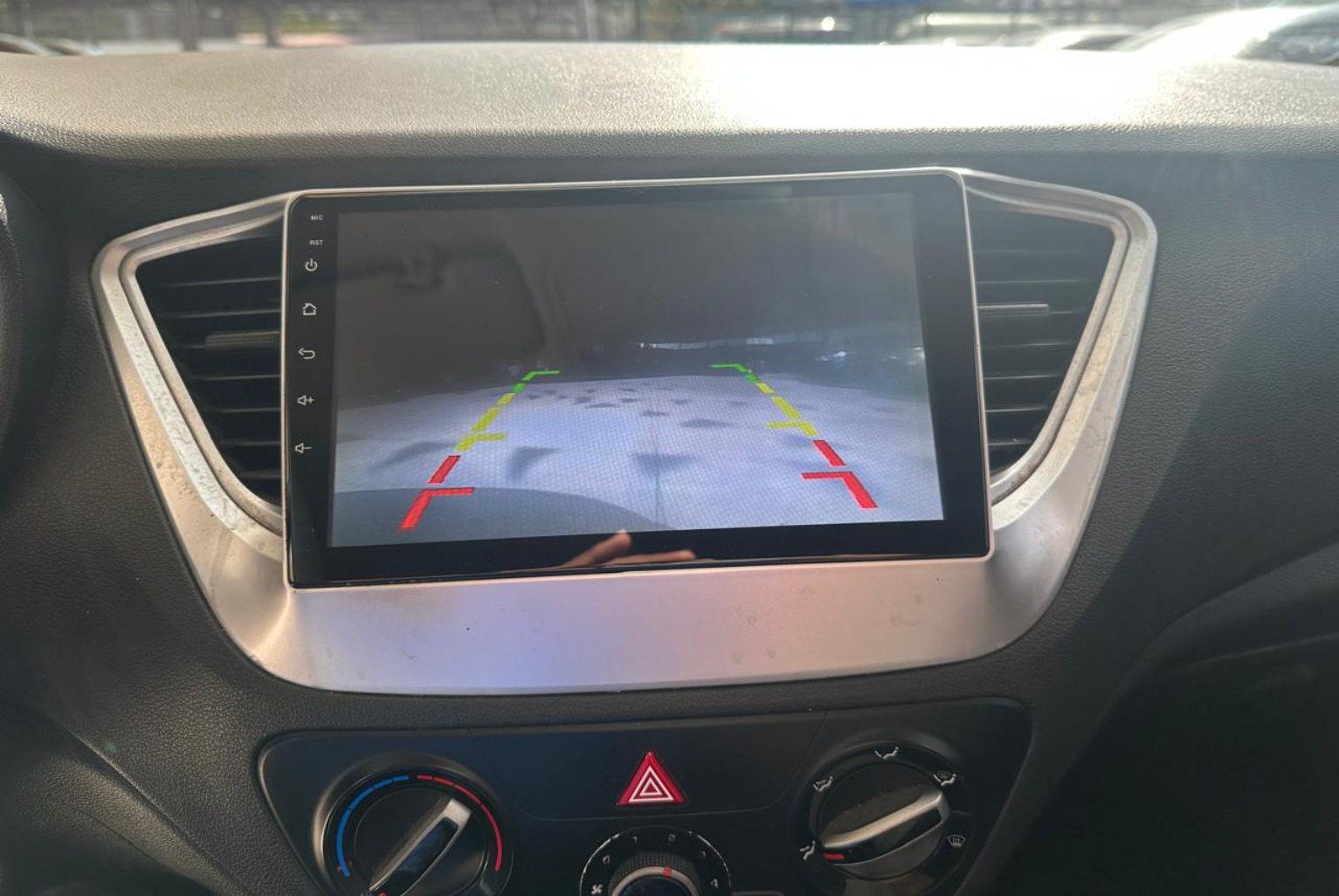 Hyundai Accent 2019 Automático color Plateado, Imagen #11