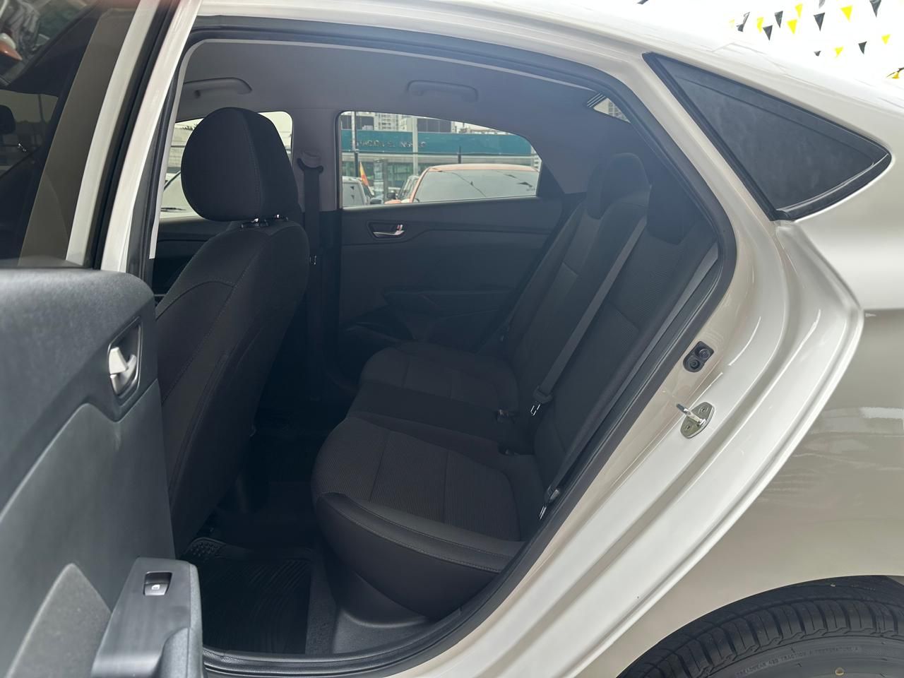 Hyundai Accent 2019, Foto 10