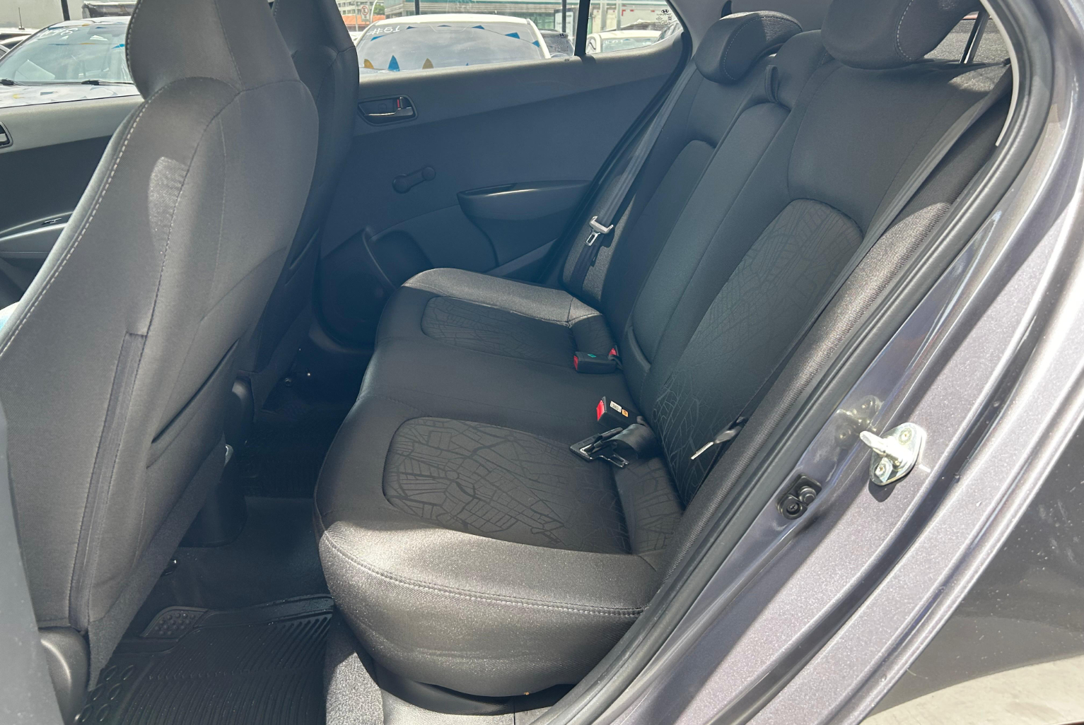 Hyundai Accent 2020 Automático color Gris, Imagen #10