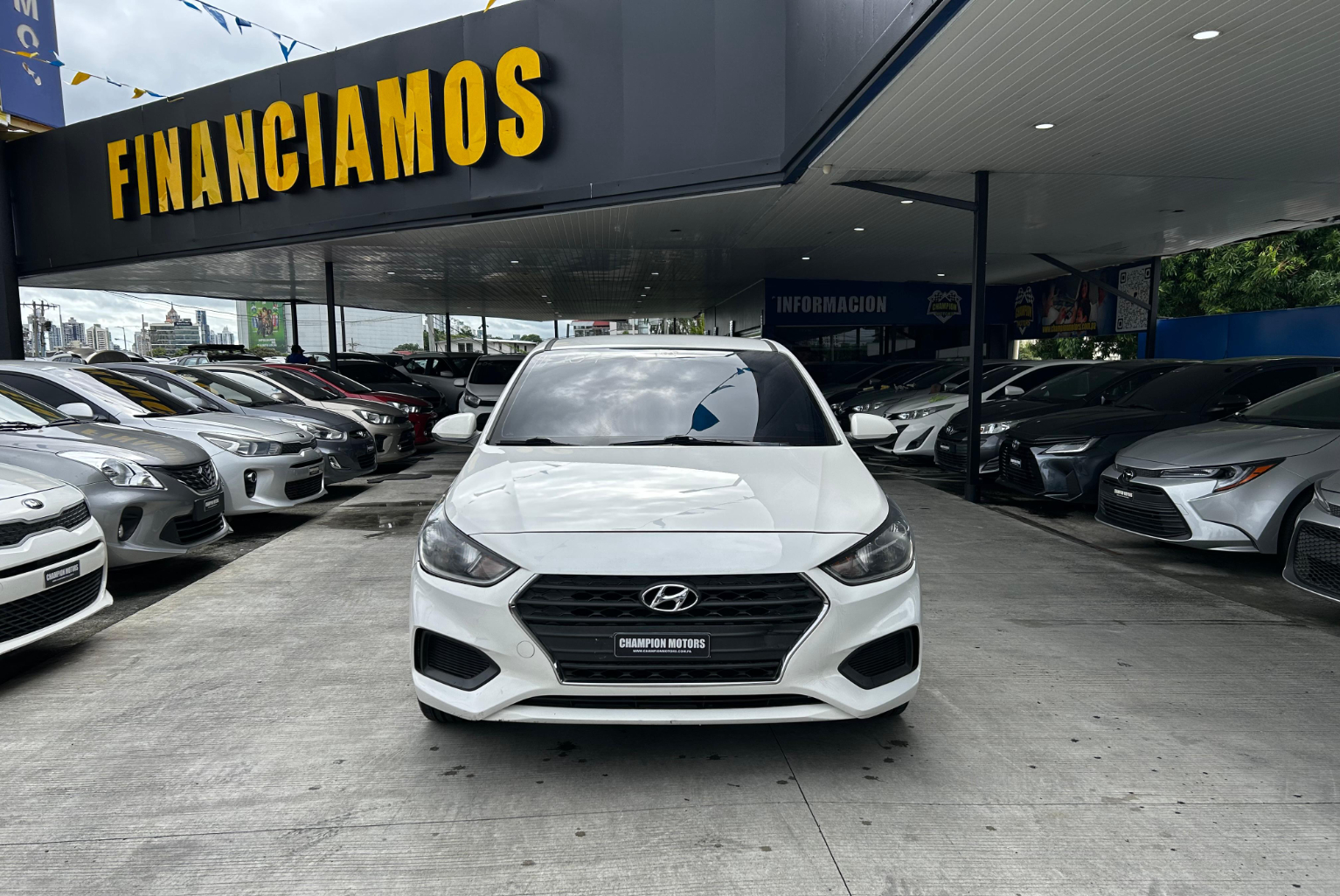 Hyundai Accent 2020 Automático color Blanco, Imagen #2