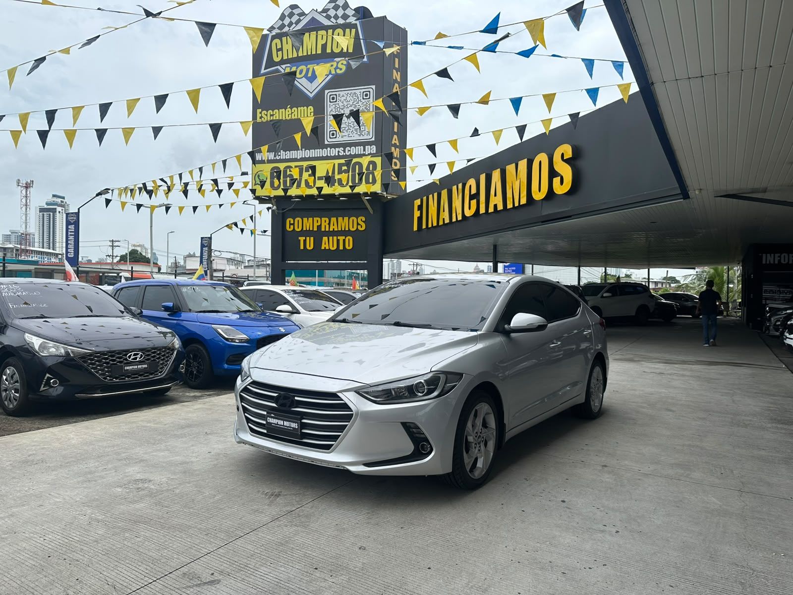 Hyundai Elantra 2017, Foto 1