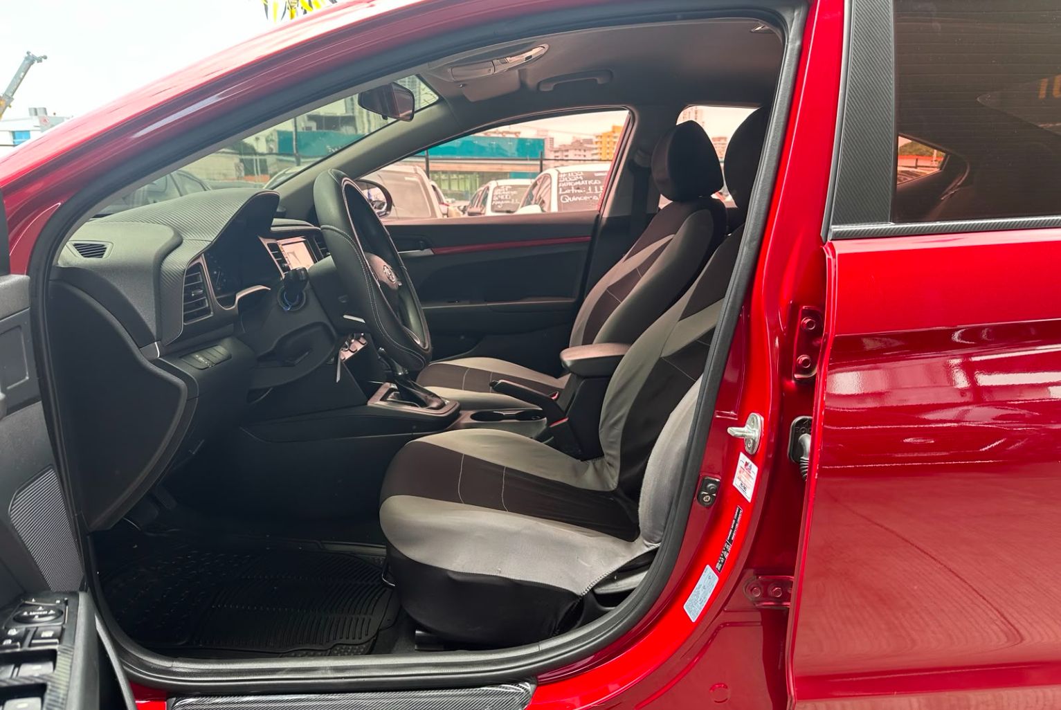 Hyundai Elantra 2020, Foto 8