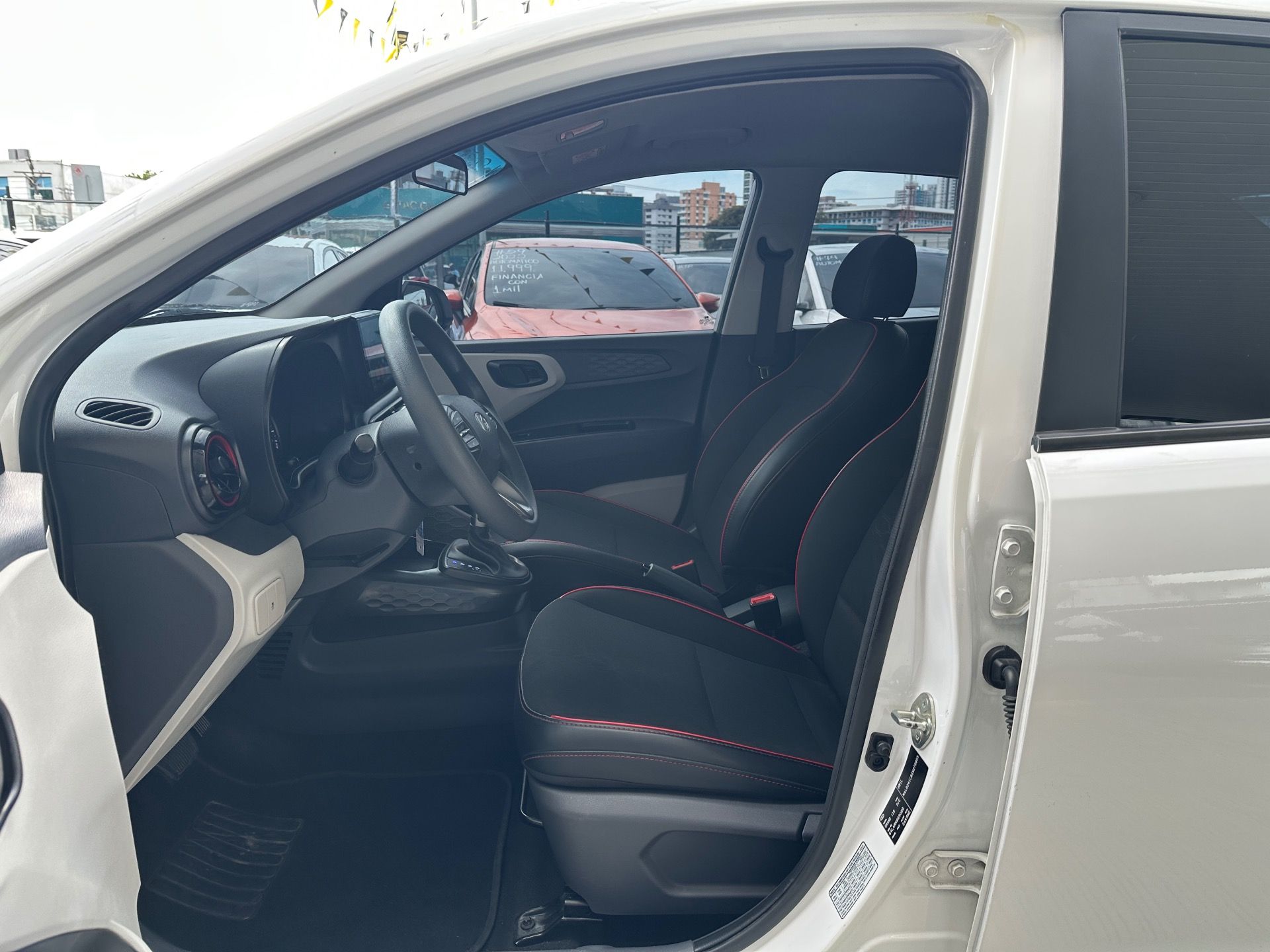 Hyundai Grand i10 2025, Foto 9