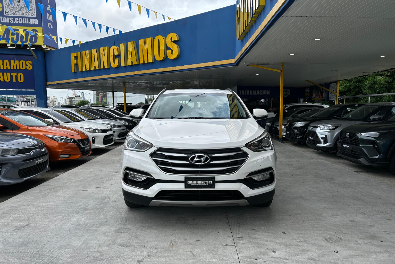 Hyundai Santa Fe 2018 Automático color Blanco, Imagen #2