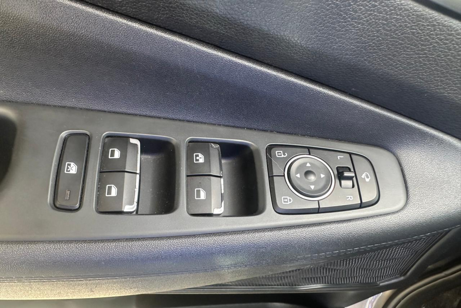 Hyundai Santa Fe 2023 Automático color Gris, Imagen #13