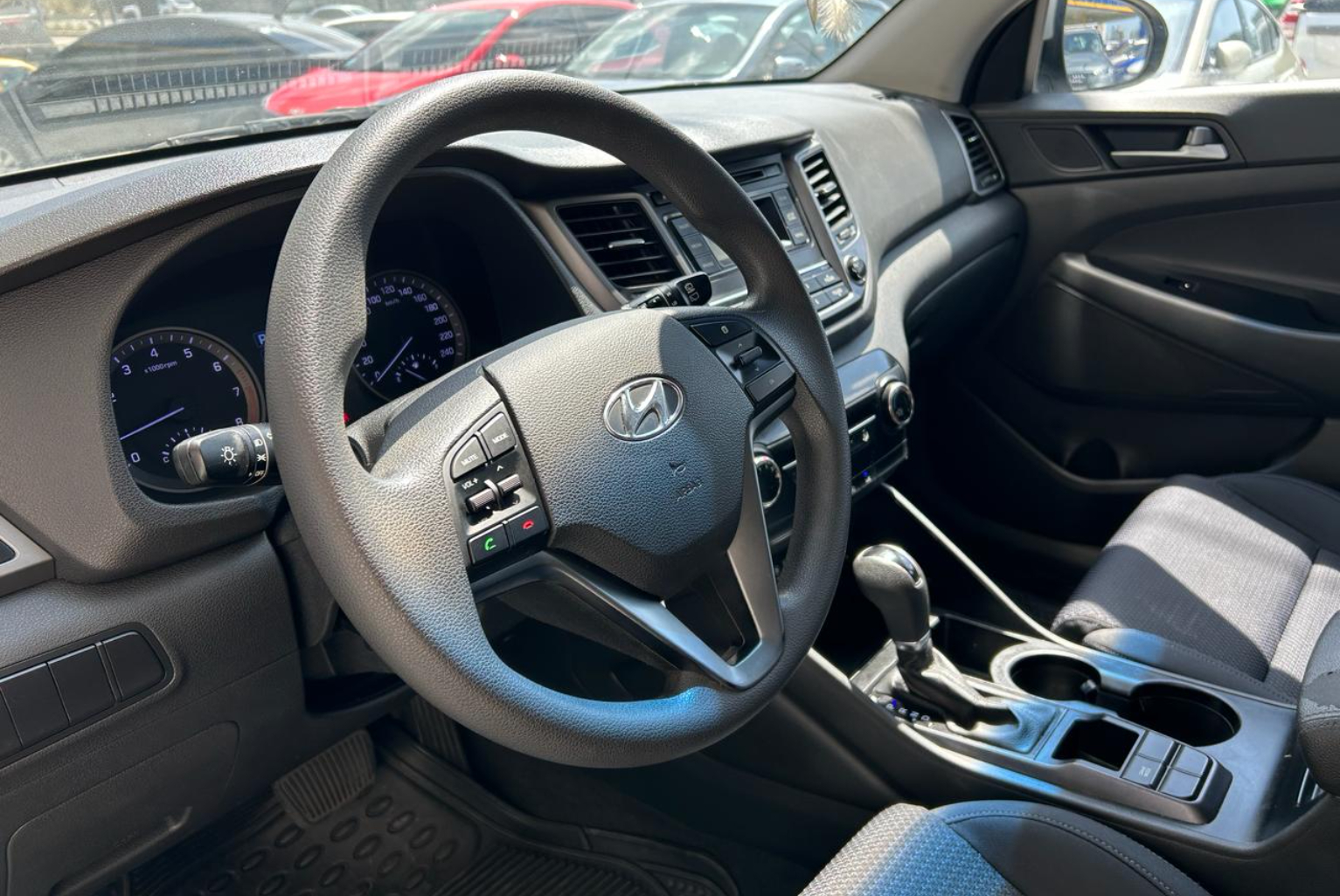 Hyundai Tucson 2016 Automático color Plateado, Imagen #7