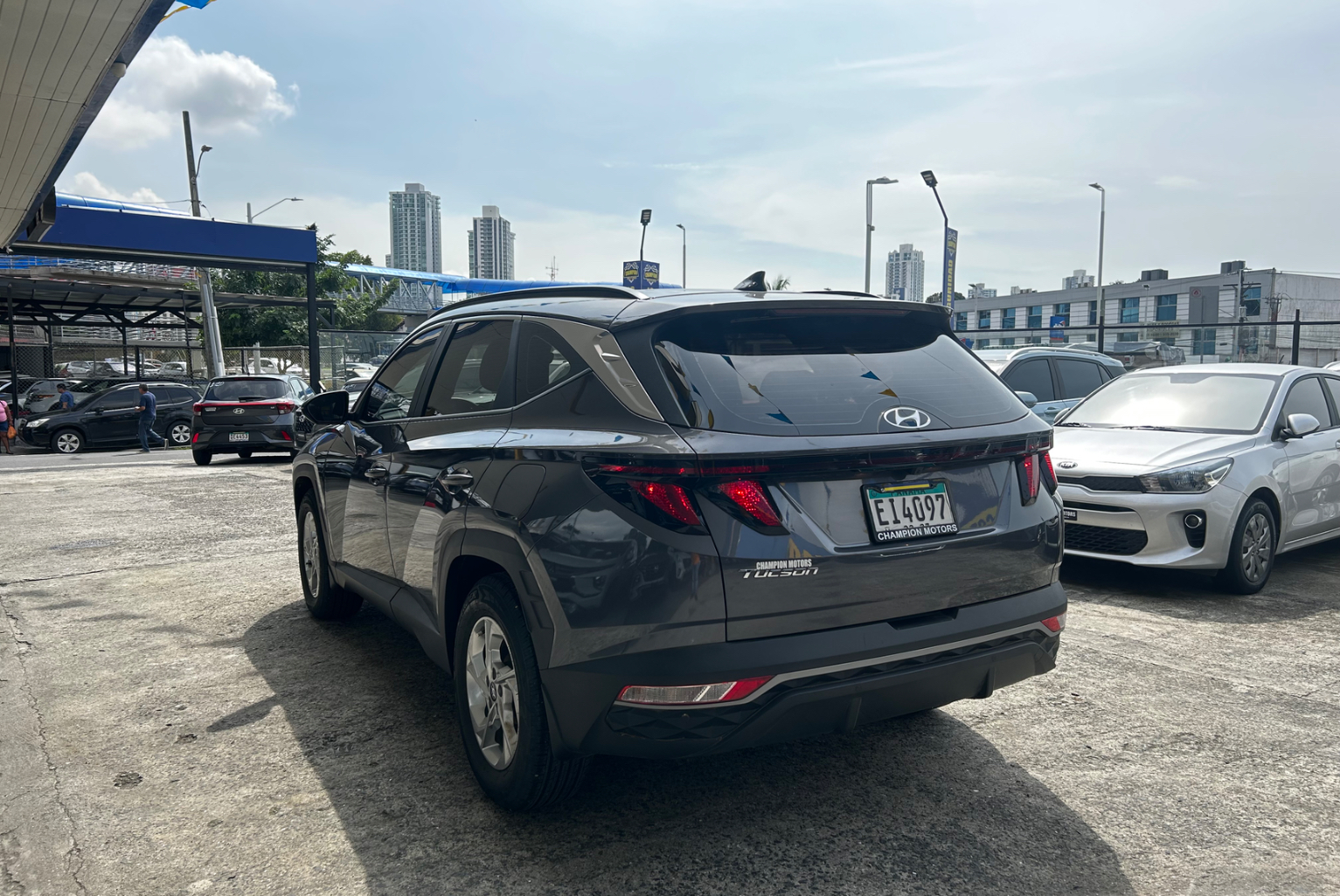 Hyundai Tucson 2024 Automático color Gris, Imagen #6