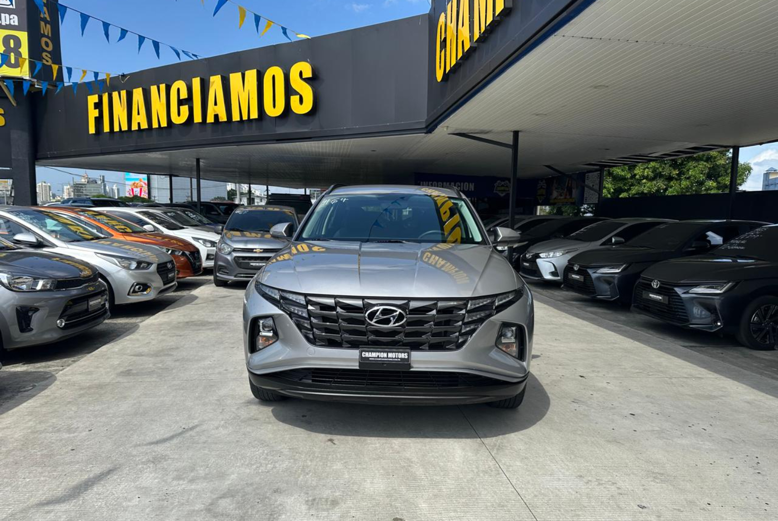 Hyundai Tucson 2024 Automático color Plateado, Imagen #2