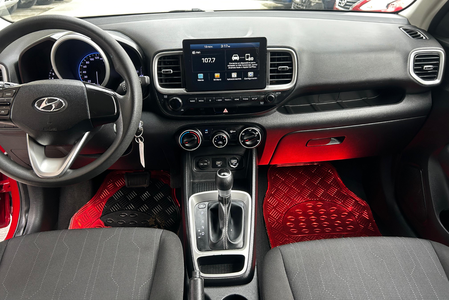 Hyundai Venue 2020 Automático color Rojo, Imagen #8