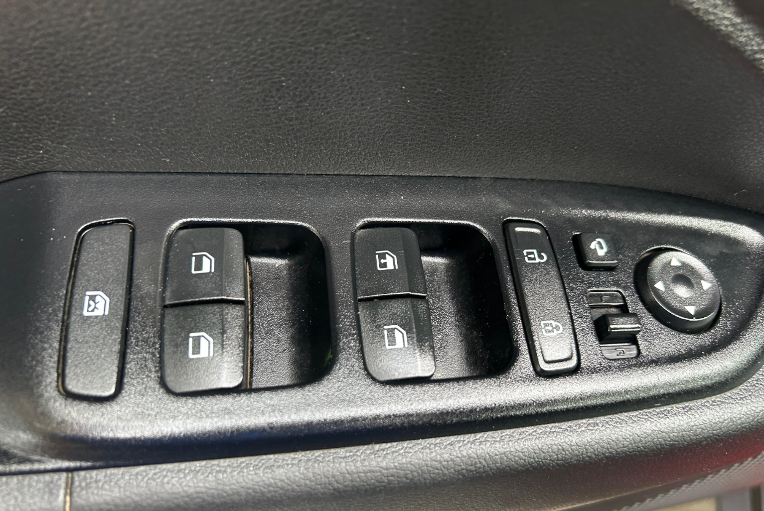 Hyundai Venue 2020 Automático color Rojo, Imagen #10