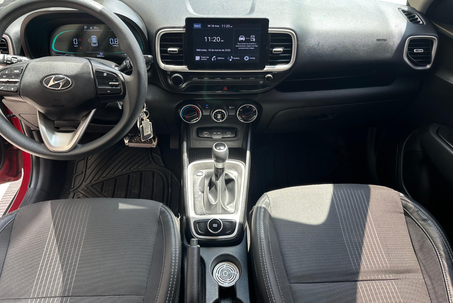 Hyundai Venue 2025 Automático color Rojo, Imagen #9