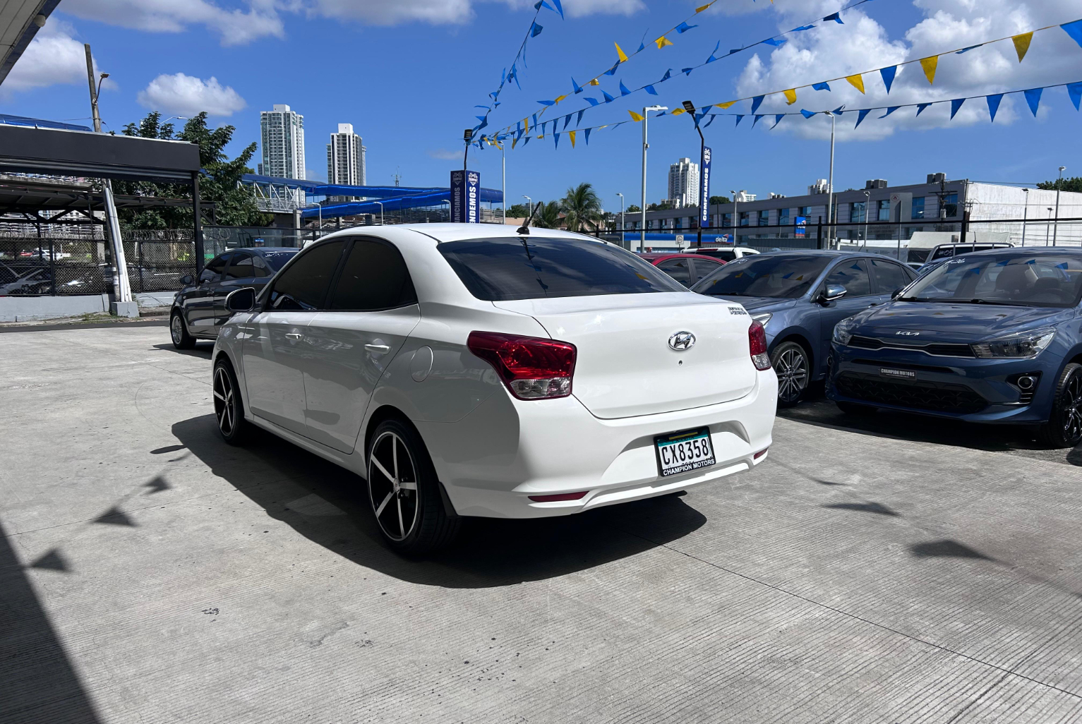 Hyundai Verna 2020 Manual color Blanco, Imagen #6