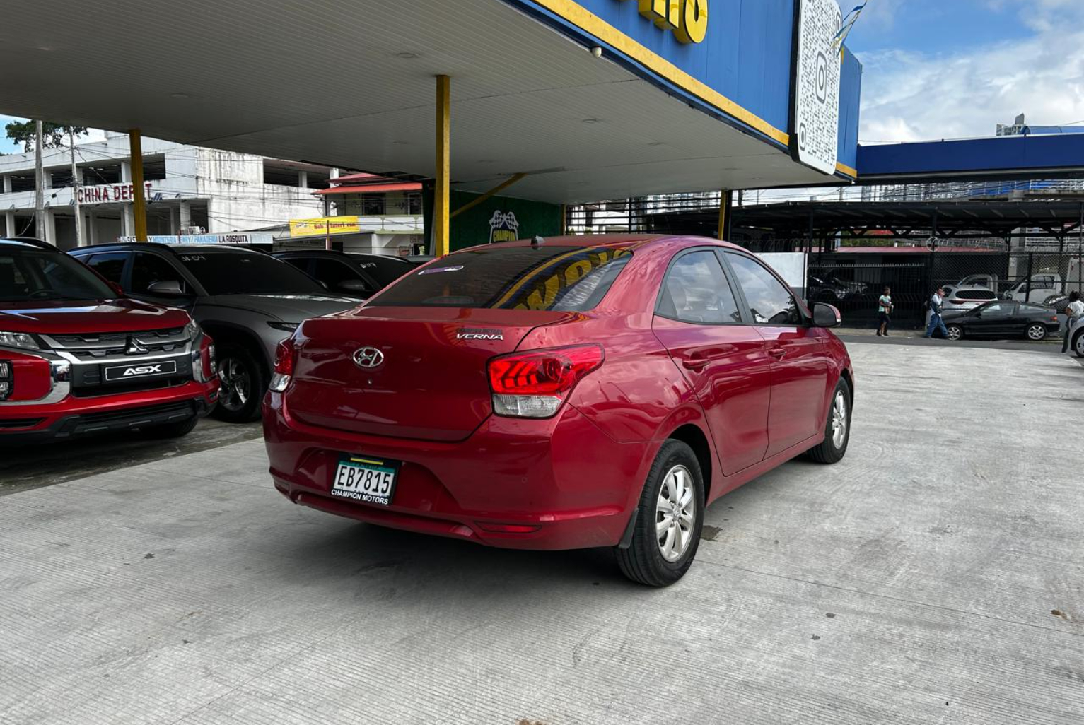 Hyundai Verna 2022 Automático color Rojo, Imagen #4